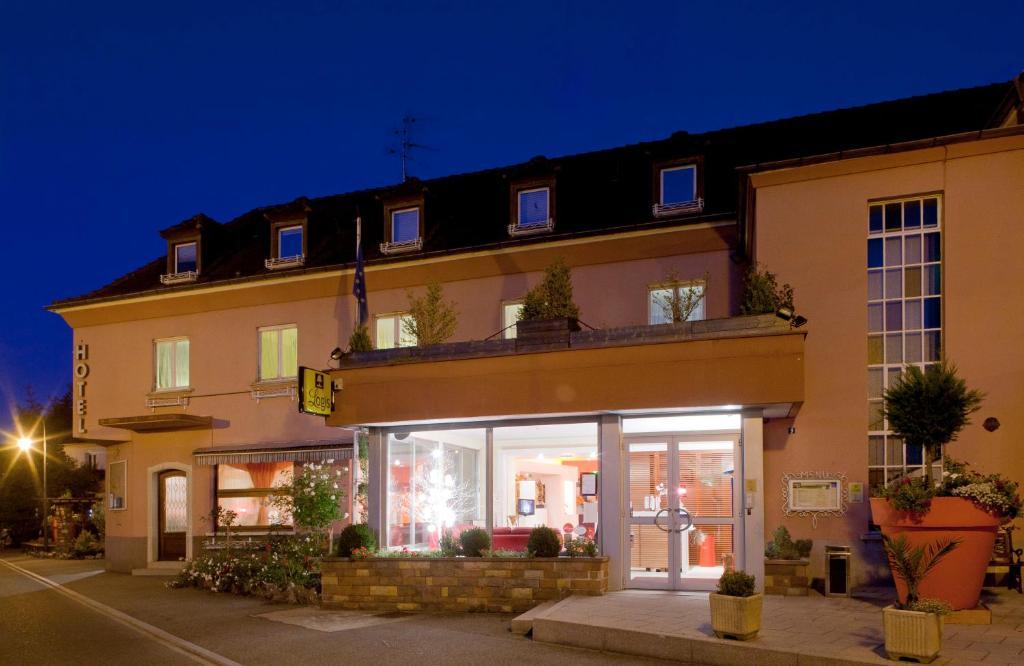Hôtel Restaurant Logis La Palette Wettolsheim Exterior foto