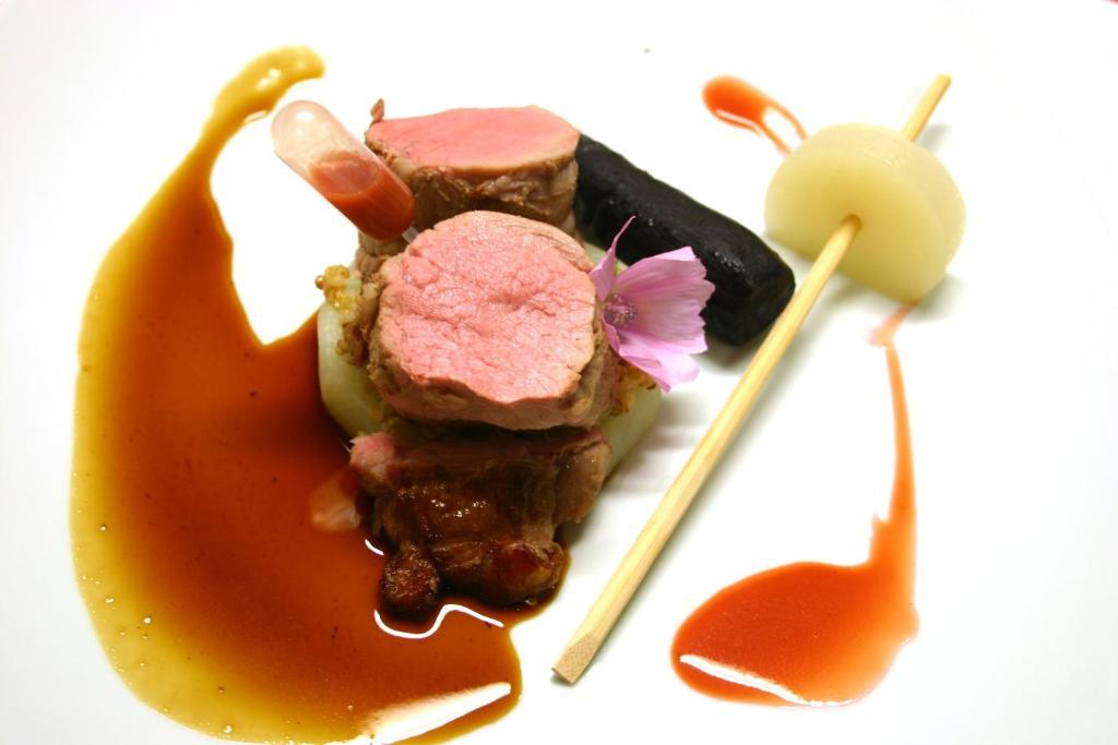 Hôtel Restaurant Logis La Palette Wettolsheim Exterior foto